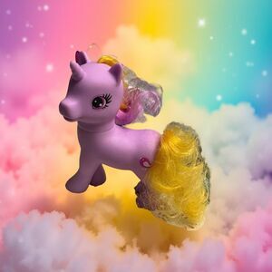 Vintage 1981 My little Pony Unicorn Gi-G0 Wonderland